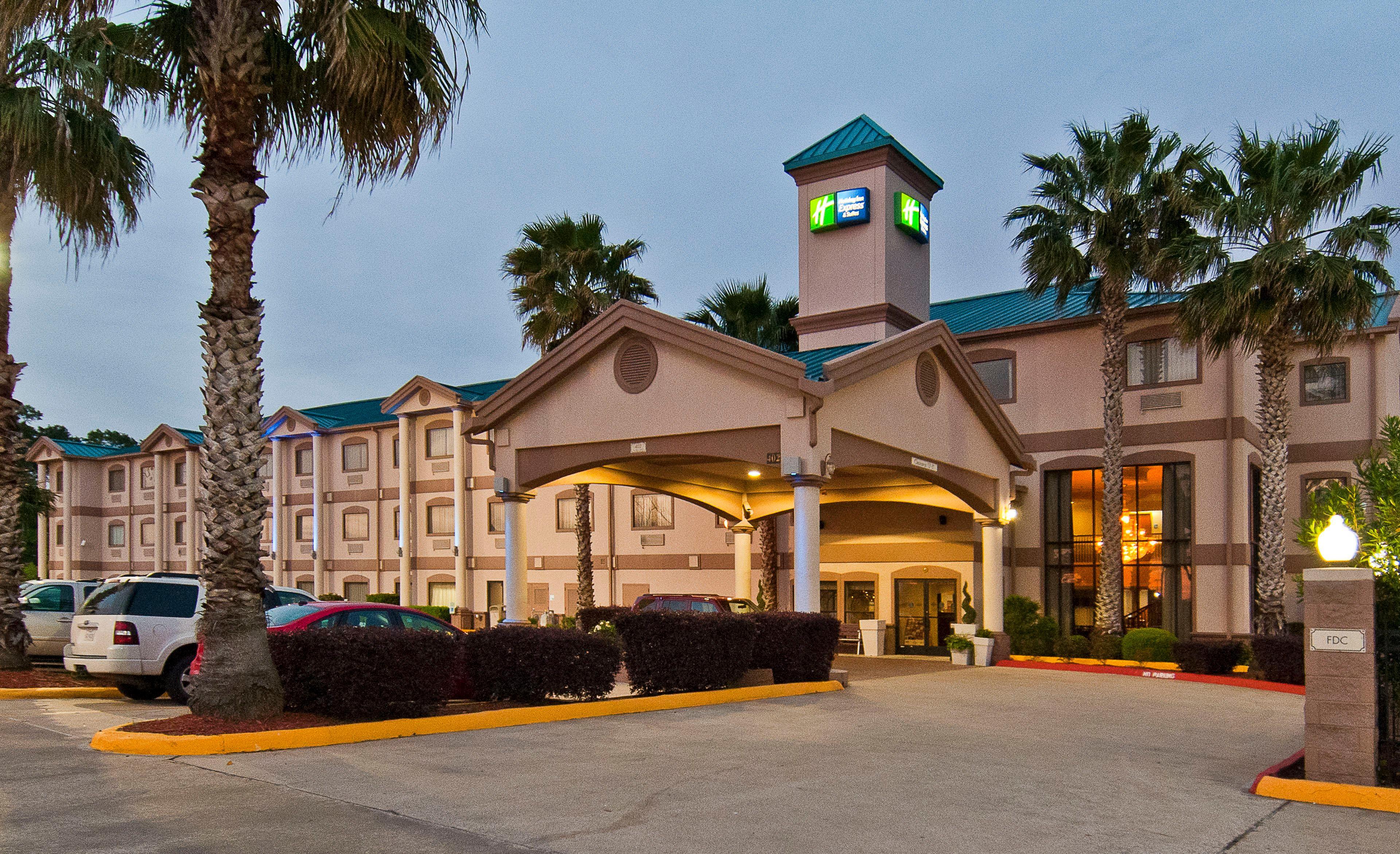 Holiday Inn Express Hotel And Suites Lake Charles, An Ihg Hotel Exterior photo