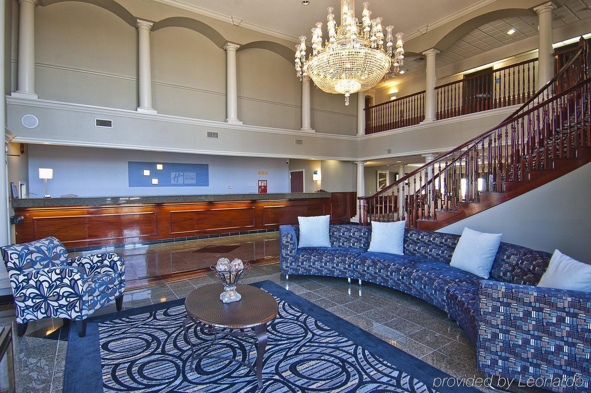 Holiday Inn Express Hotel And Suites Lake Charles, An Ihg Hotel Interior photo